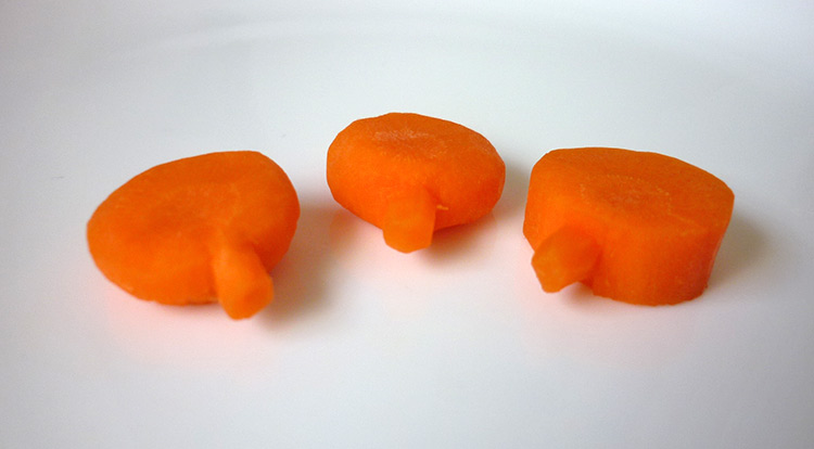 Carrot art lollipop-shaped, make more detail on the shaped carrot step finish